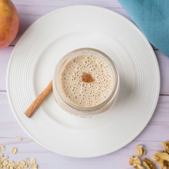 Cinnamon-Apple Smoothie with Oats