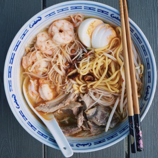 Prawn noodles