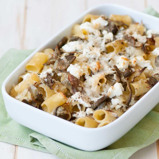 Baked pasta with artichokes