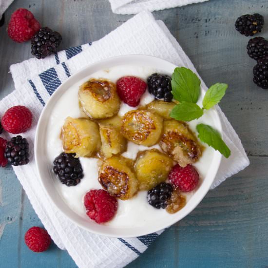 Caramelized Banana & Yogurt Parfait