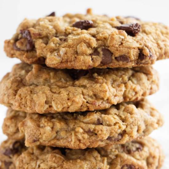 Air Fryer Chocolate Oatmeal Cookies