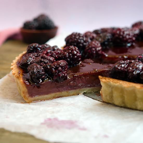 Blackberry creme brulee tart