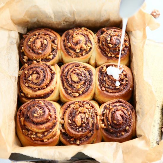 Cinnamon Walnut Rolls