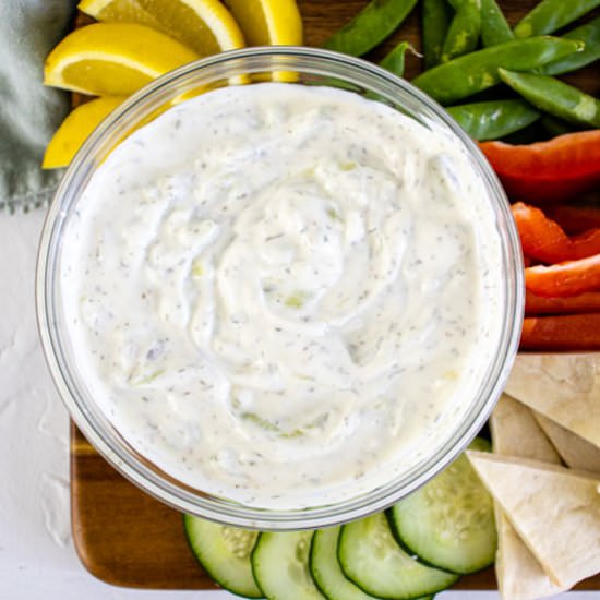 Easy Homemade Tzatziki Sauce