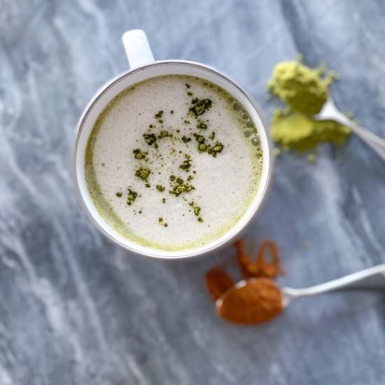 Matcha Latte (vegan + healthy)