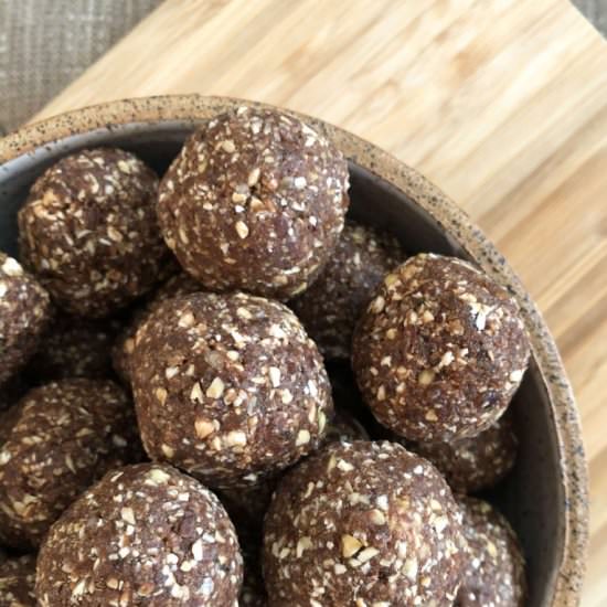 Chocolate Protein Balls