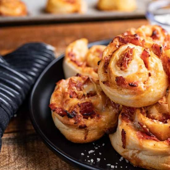 Homemade Pepperoni Rolls