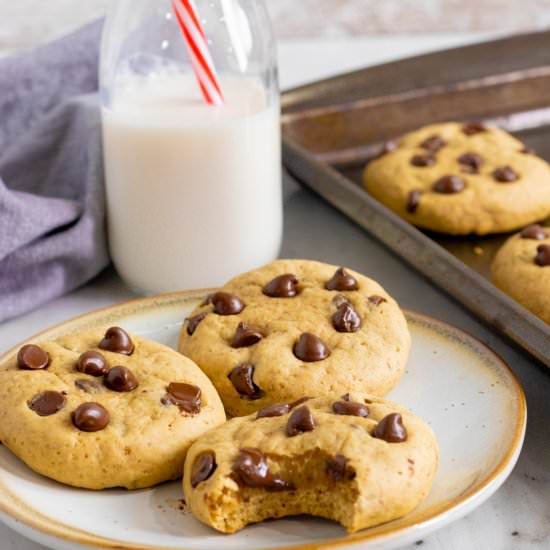 Vegan Soft Chocolate Chip Cookies