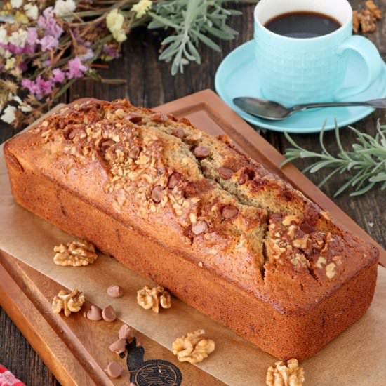 BEST CHOCOLATE CHIP BANANA BREAD