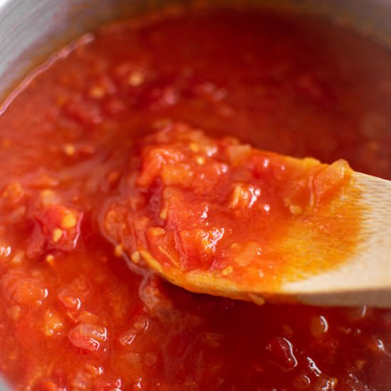Fresh Tomato Sauce – 3 Ingredients