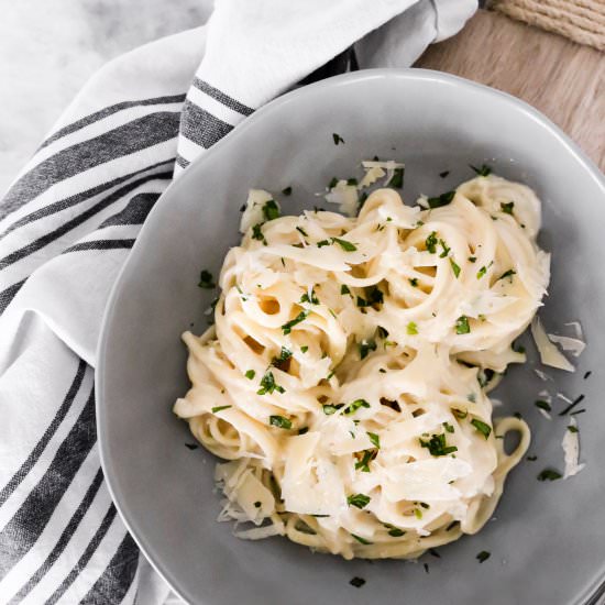 Creamy Garlic Parmesan Pasta