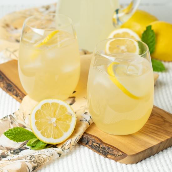 Whiskey Lemonade