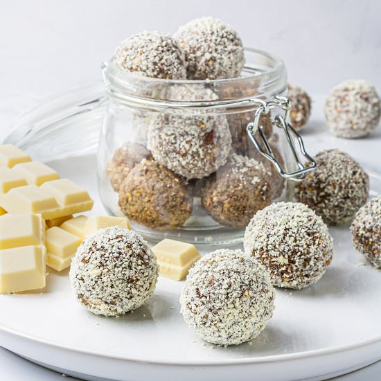 Vegan White Chocolate Protein Balls