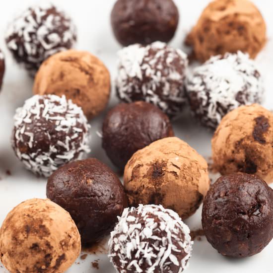 Vegan Peanut Butter Energy Balls