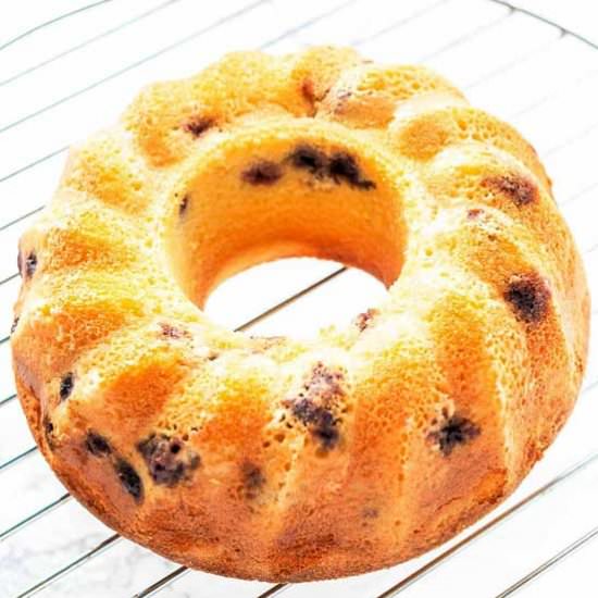 Blueberry pound cake