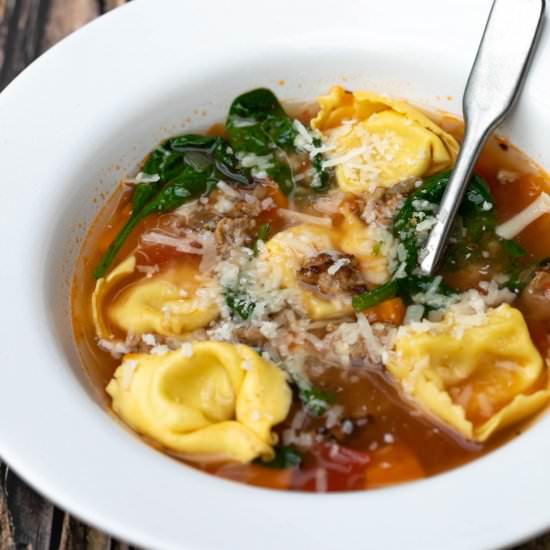 Tuscan Tortellini Soup