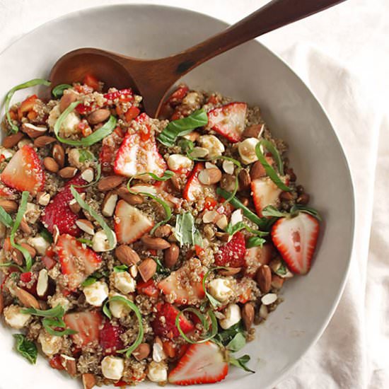 strawberry basil quinoa salad