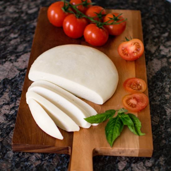 Easy Mozzarella Cheese in 30 min!