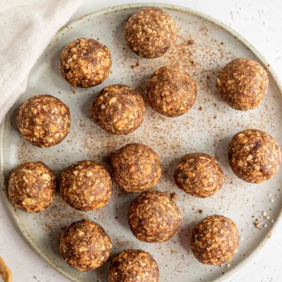Apple Pie Energy Balls