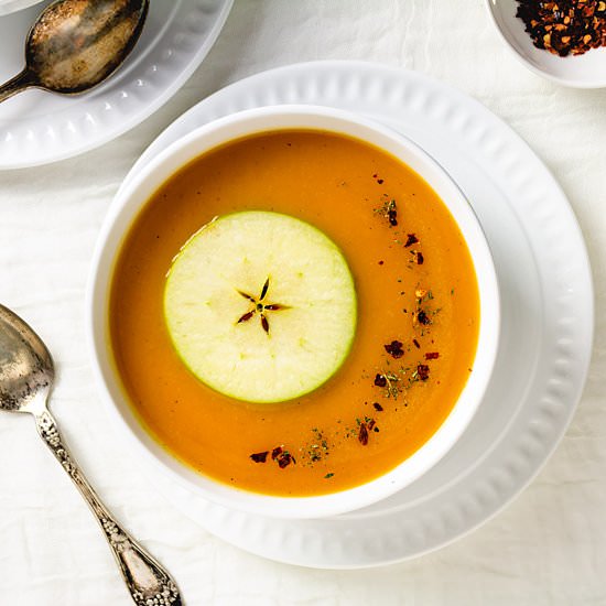 Butternut Squash and Apple Soup