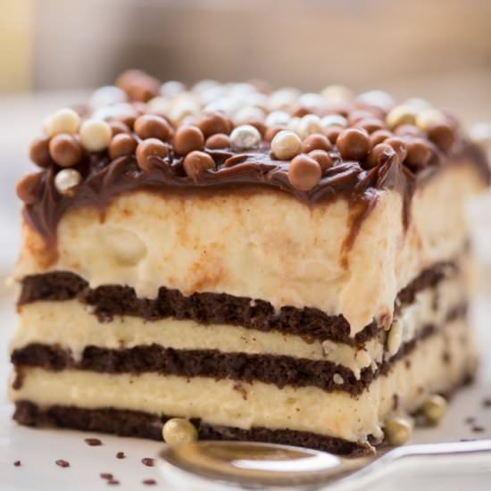 Chocolate Banana No Bake Cake