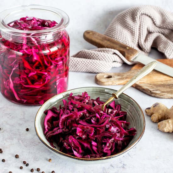 Quick Pickled Red Cabbage