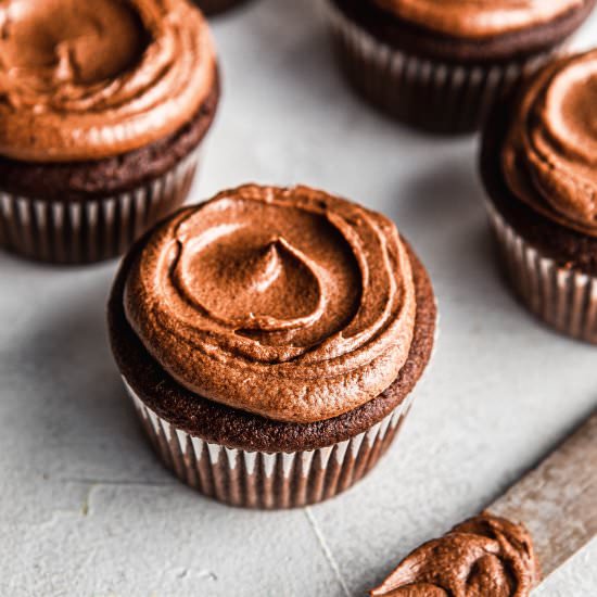 Keto Chocolate Cupcakes