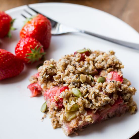 Strawberry Rhubarb Oatmeal Bars