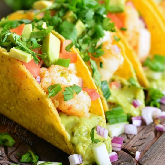 Guacamole Shrimp Tacos