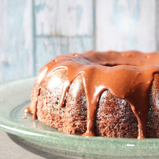Nutella Drizzled Bundt Cake