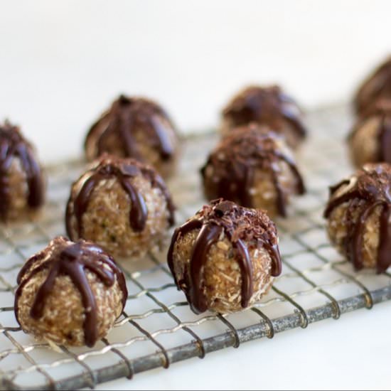 Peanut Butter Energy Bites