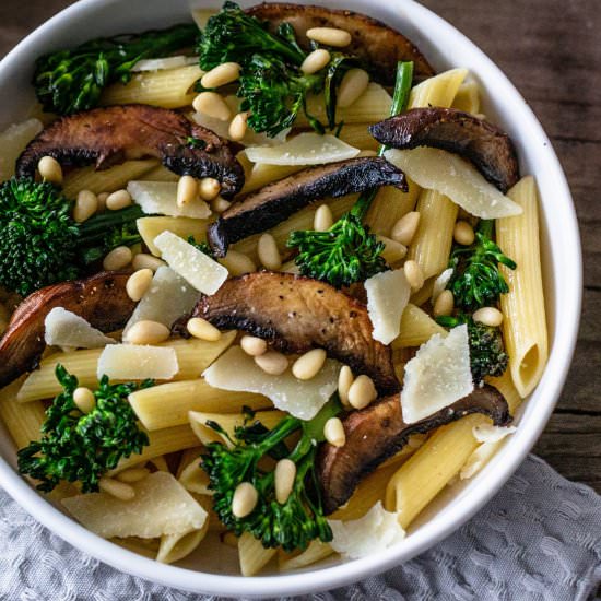 Pasta with Portobello & Broccolini
