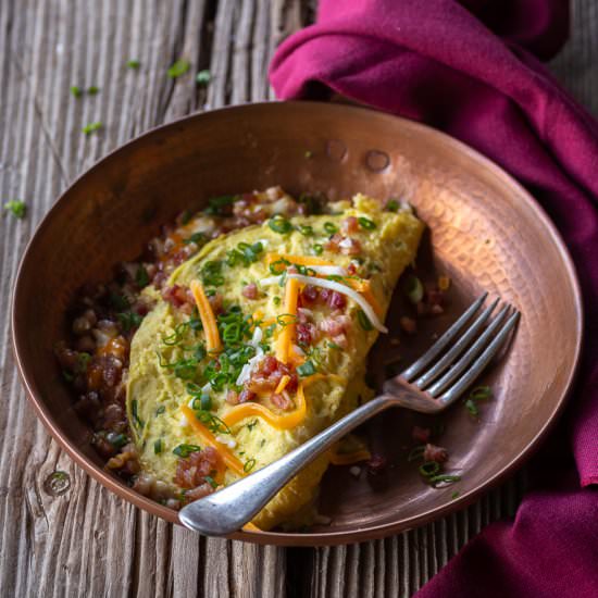 Omelet with Ham, Chives, and Cheese