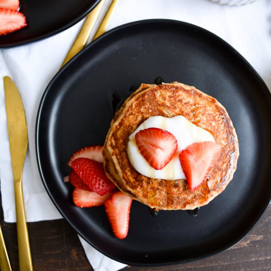 Vegan Banana Bread Pancakes