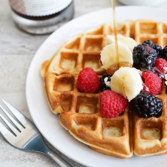 Fluffy and Crispy Buttermilk Waffle