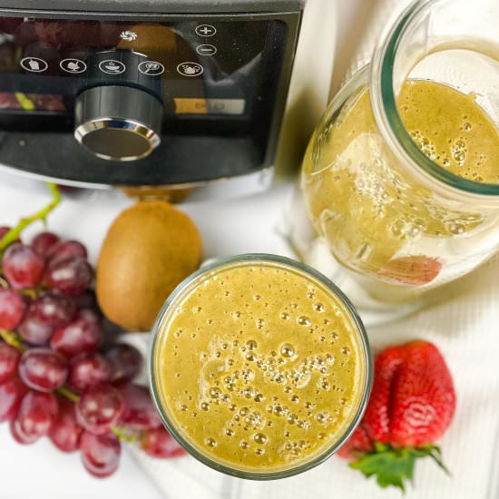 STRAWBERRY, PEAR, KIWI, SMOOTHIE