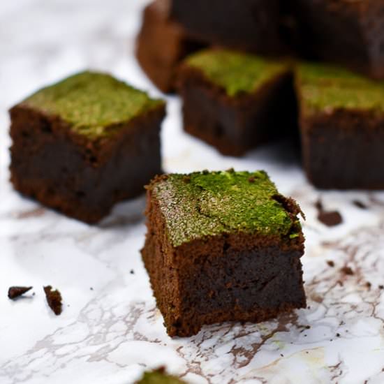 Dark Chocolate Matcha Brownies
