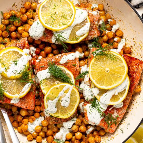 BAKED MEDITERRANEAN SALMON