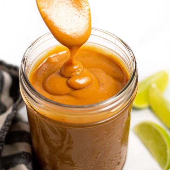 EASY THAI PEANUT SAUCE