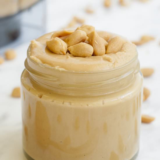 Homemade Peanut Butter