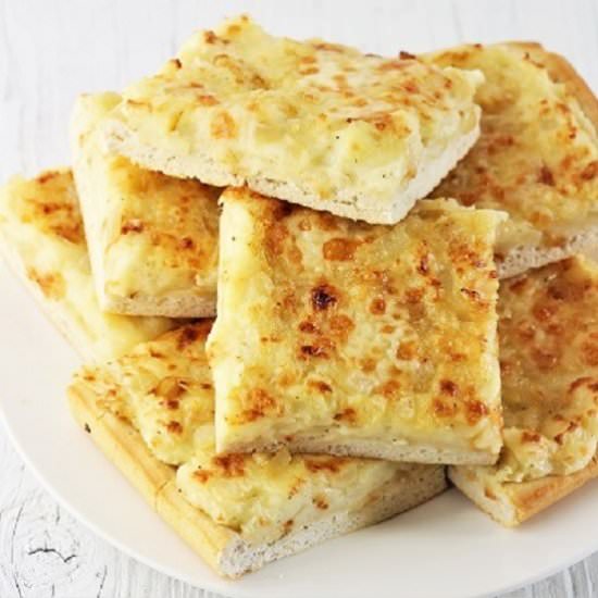 pagach (pierogi pizza)
