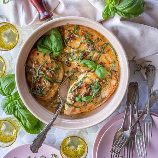 Chicken with Sun-Dried Tomato Cream