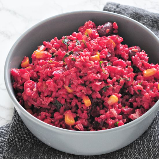 Bulgur stew with tofu and beet