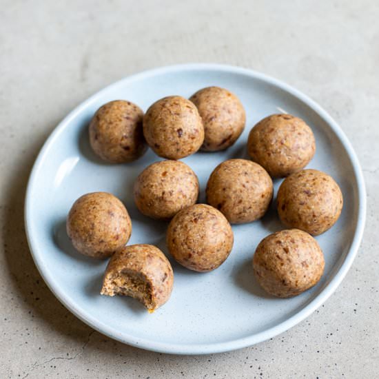 Spiced Chai Protein Balls