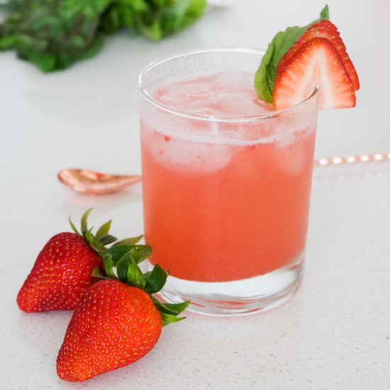 Strawberry Basil Fizz Mocktail