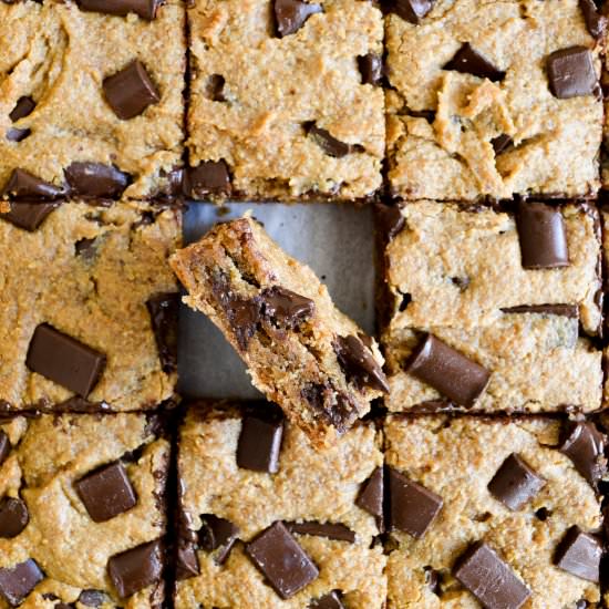 Gliuten-Free Peanut Butter Blondies