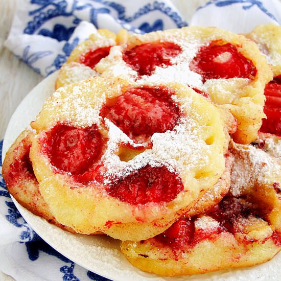 pancakes with strawberries