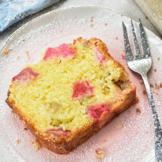 Easy rhubarb cake