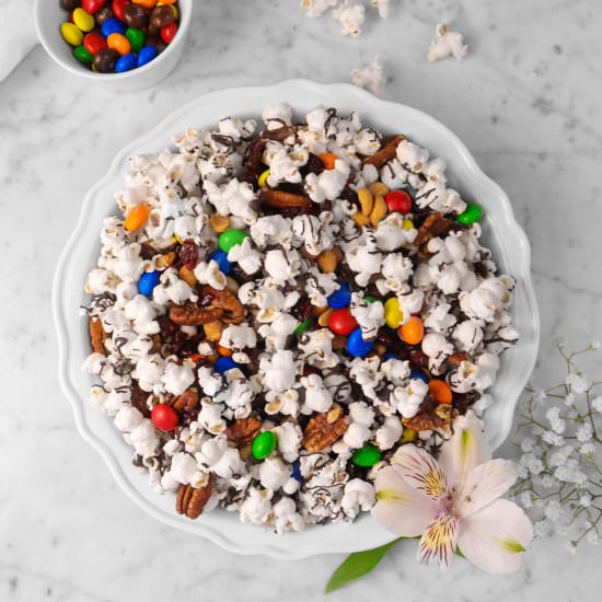 Sweet & Salty Popcorn Snack Mix