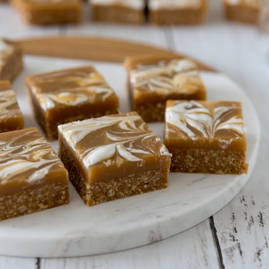 Marshmallow Fudge Traybake